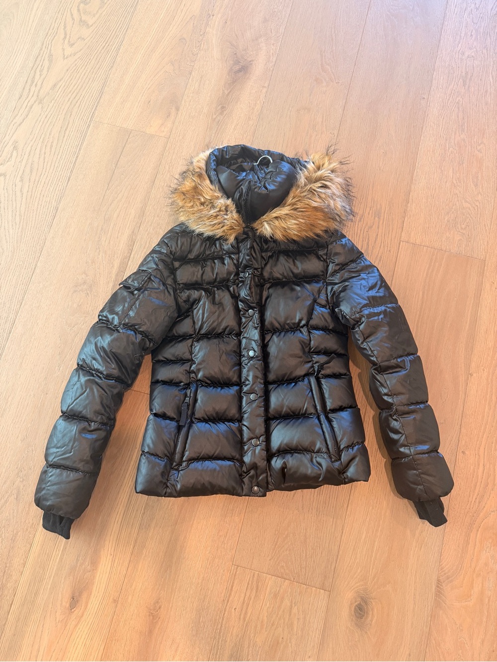 Aqua by Bloomingdale’s Black Puffer Jacket with Faux Fur Hood Trim
